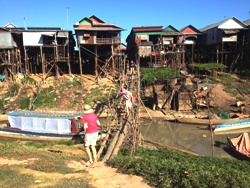 kampong-phluk-village-during-dry-season-tours